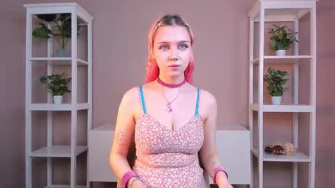 Snapshot of saturninaknoebel chatting on 03-09-26, 05:44 Lin online show from 03-09-26, 05:44