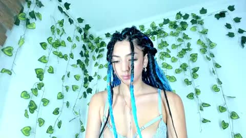Snapshot of saturno_stone chatting on 12-27-24, 06:35 Saturnooo online show from 12-27-24, 06:35