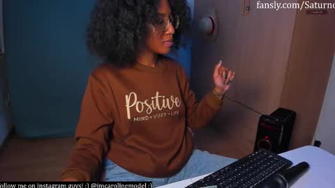 Snapshot of saturno_vibes chatting on 11-21-25, 09:52 saturno_vibes online show from 11-21-25, 09:52