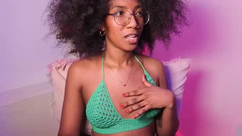 Snapshot of saturno_vibes chatting on 12-02-25, 09:58 saturno_vibes online show from 12-02-25, 09:58