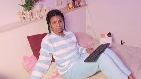 Snapshot of saturno_vibes chatting on 02-13-26, 07:26 saturno_vibes online show from 02-13-26, 07:26