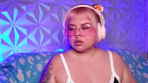 Gina George online show from 04-14-26, 12:16