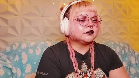 Gina George online show from 05-15-26, 11:12