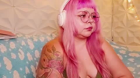 Gina George online show from 05-23-26, 01:44