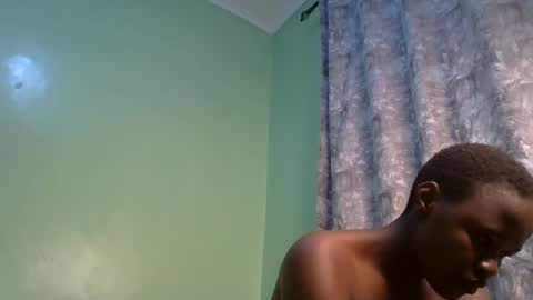 Snapshot of sauce_pety chatting on 06-27-26, 07:19 pety online show from 06-27-26, 07:19