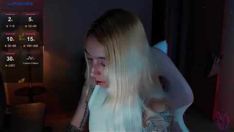 I AM JENN  online show from 12-08-24, 04:25