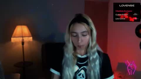 I AM JENN  online show from 01-10-25, 02:35