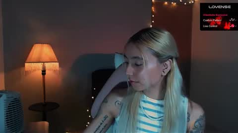 I AM JENN  online show from 01-17-25, 02:50