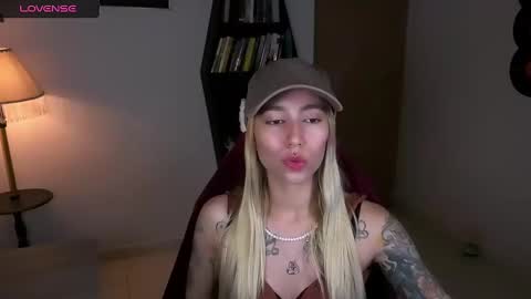 I AM JENN  online show from 10-26-25, 02:39