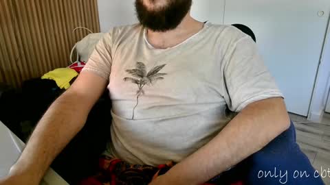 Snapshot of saucybonjo chatting on 12-31-24, 08:23 Ben online show from 12-31-24, 08:23