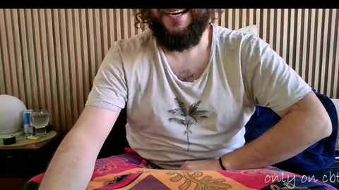 Snapshot of saucybonjo chatting on 01-02-25, 08:02 Ben online show from 01-02-25, 08:02