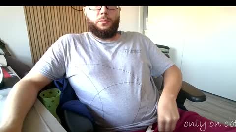 Snapshot of saucybonjo chatting on 02-07-25, 11:03 Ben online show from 02-07-25, 11:03