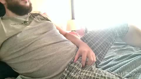 Snapshot of saucybonjo chatting on 03-12-25, 09:35 Ben online show from 03-12-25, 09:35