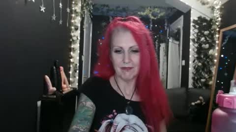 SaucySky online show from 01-22-25, 01:53