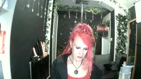 Snapshot of saucysky chatting on 06-20-26, 06:54 SaucySky online show from 06-20-26, 06:54