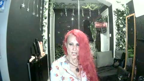 Snapshot of saucysky chatting on 07-11-26, 08:55 SaucySky online show from 07-11-26, 08:55