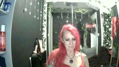 Snapshot of saucysky chatting on 07-16-26, 10:49 SaucySky online show from 07-16-26, 10:49