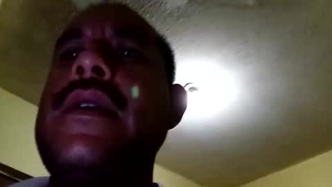Snapshot of saul73273 chatting on 05-04-26, 12:56 saul73273 online show from 05-04-26, 12:56