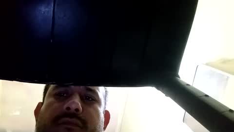 Snapshot of saul73273 chatting on 05-12-26, 09:06 saul73273 online show from 05-12-26, 09:06