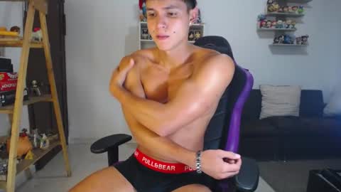 Saulo online show from 08-04-26, 01:31
