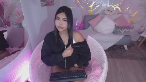 sauvage lia  online show from 08-07-26, 04:47