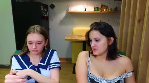 LUNA and ANNA    online show from 10-30-25, 03:24