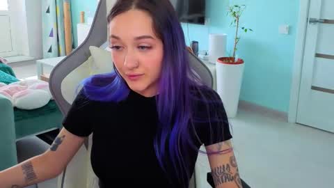 Ariel online show from 04-09-26, 06:19