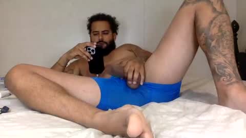 Snapshot of savagebullxxx chatting on 07-25-26, 03:26 savagebullxxx online show from 07-25-26, 03:26