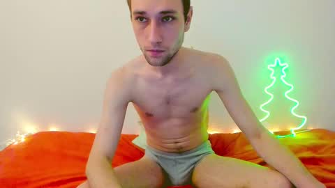 Snapshot of savak_hottie chatting on 01-13-25, 01:45 Savak Laakem online show from 01-13-25, 01:45