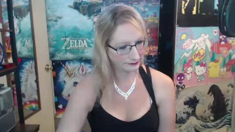 Savanah online show from 09-22-25, 05:48