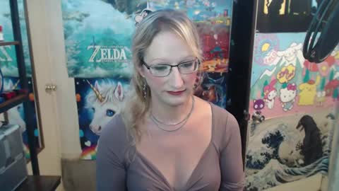 Savanah online show from 09-27-25, 05:23