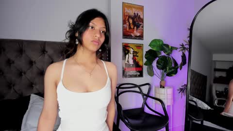 Snapshot of savannah_cameron chatting on 01-09-25, 03:23 Savannah online show from 01-09-25, 03:23
