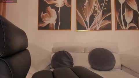 S a v a n n a h  online show from 11-10-25, 08:52