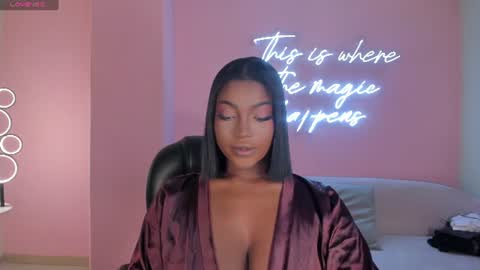 Snapshot of savannahstorm_ chatting on 06-18-26, 11:58 S a v a n n a h online show from 06-18-26, 11:58