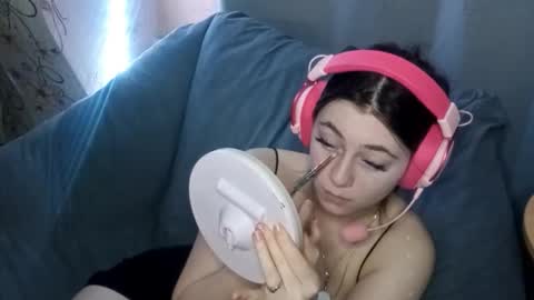 Snapshot of savannasotos chatting on 10-26-25, 02:23 Sophie online show from 10-26-25, 02:23