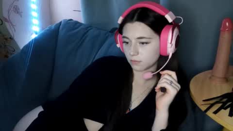 Snapshot of savannasotos chatting on 10-29-25, 03:25 Sophie online show from 10-29-25, 03:25