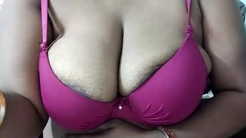Anjali online show from 05-29-26, 01:47
