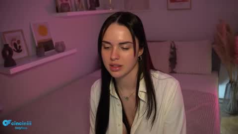 Snapshot of savvage_play chatting on 03-04-25, 07:43 Naomi online show from 03-04-25, 07:43