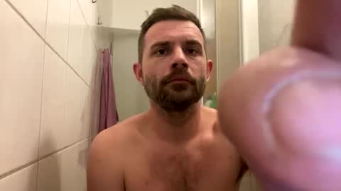 Snapshot of sawa08051989 chatting on 12-16-25, 06:02 chamomile online show from 12-16-25, 06:02