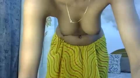 Snapshot of saxee_love chatting on 03-07-26, 03:09 saxee online show from 03-07-26, 03:09