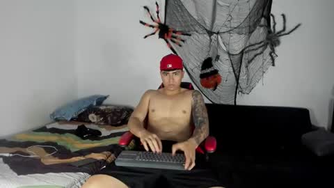 Snapshot of say_tony chatting on 10-22-25, 03:07 say_tony online show from 10-22-25, 03:07