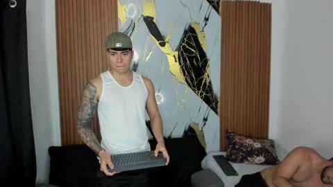 Snapshot of say_tony chatting on 11-25-25, 05:07 say_tony online show from 11-25-25, 05:07