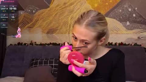 Snapshot of sayselena chatting on 09-10-25, 05:35 Hello guys our name is Emily Nicole Alice. We are very funny and love to spend time well online show from 09-10-25, 05:35