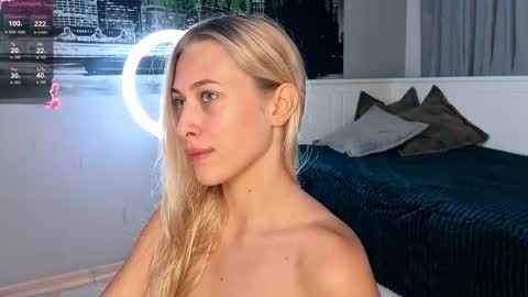 Snapshot of sayselena chatting on 09-14-25, 03:55 Hello guys our name is Emily Nicole Alice. We are very funny and love to spend time well online show from 09-14-25, 03:55