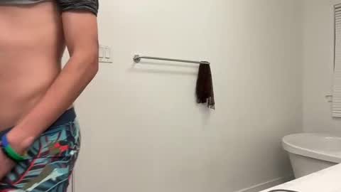 Snapshot of sbouchikh03 chatting on 12-21-25, 04:52 sbouchikh03 online show from 12-21-25, 04:52