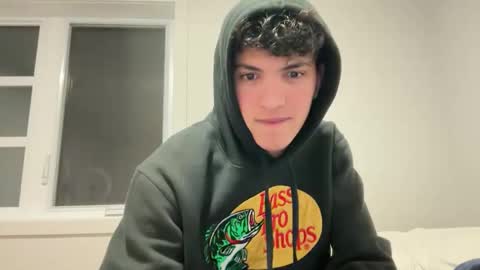 Snapshot of sbouchikh03 chatting on 01-09-26, 12:35 sbouchikh03 online show from 01-09-26, 12:35