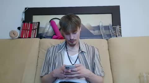 Snapshot of scaleslayer chatting on 02-04-25, 09:31 Mike online show from 02-04-25, 09:31