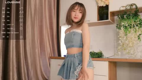 Snapshot of scamelia chatting on 10-13-25, 05:51 scamelia online show from 10-13-25, 05:51