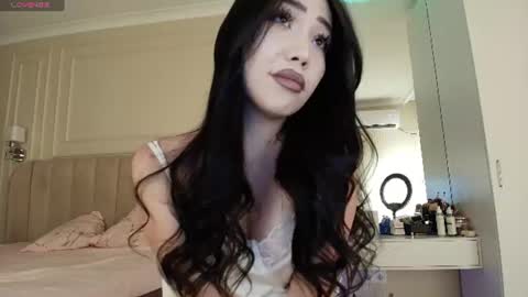 Snapshot of scamelia chatting on 06-28-26, 01:50 scamelia online show from 06-28-26, 01:50