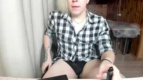 Snapshot of scandark chatting on 01-04-25, 12:27 scandark online show from 01-04-25, 12:27